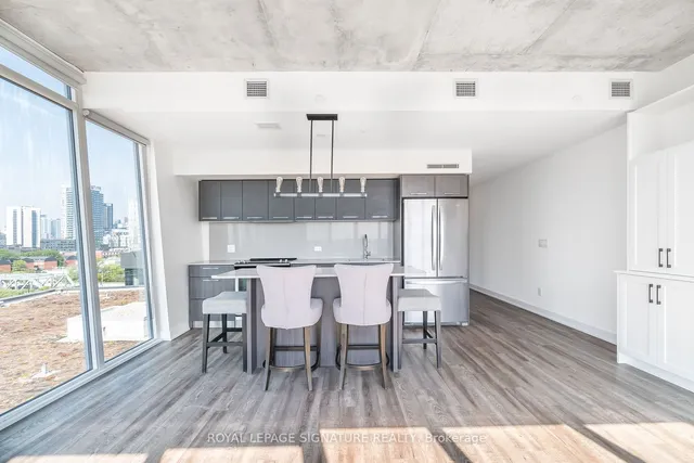 Additional image 22 of 15 Baseball Pl Unit 715