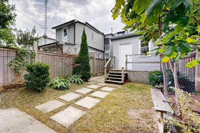 Additional image 19 of 1055 Woodbine Ave