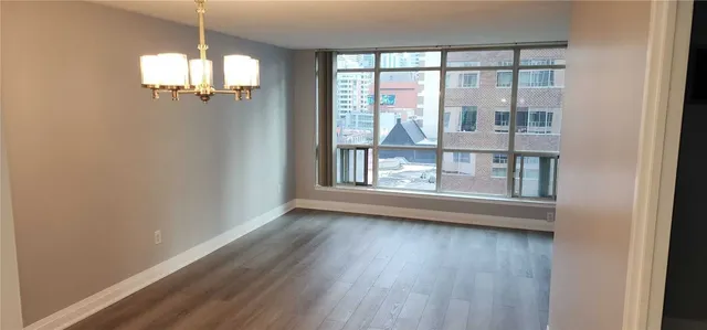 942 Yonge St Unit 703