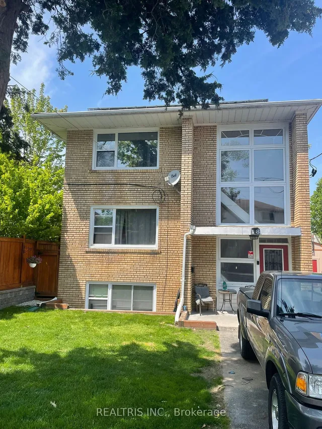 Additional image 29 of 18 Muskoka Ave