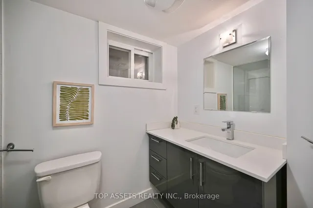 Additional image 33 of 165 Strathnairn Ave