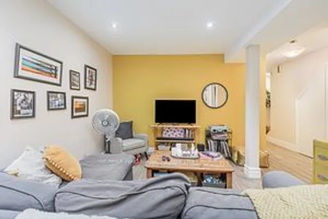 Additional image 15 of 47 Laws St