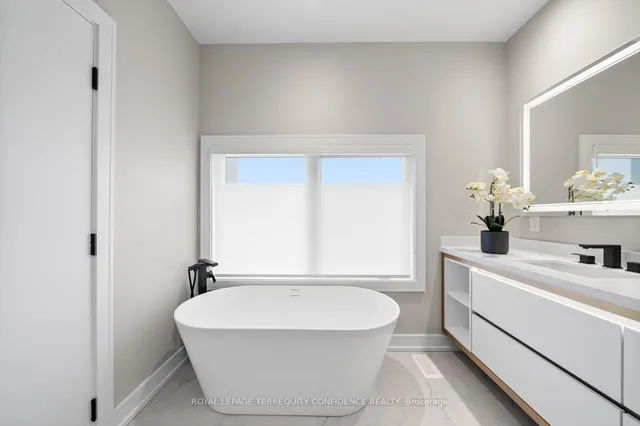 Additional image 20 of 68 Lynnhaven Rd