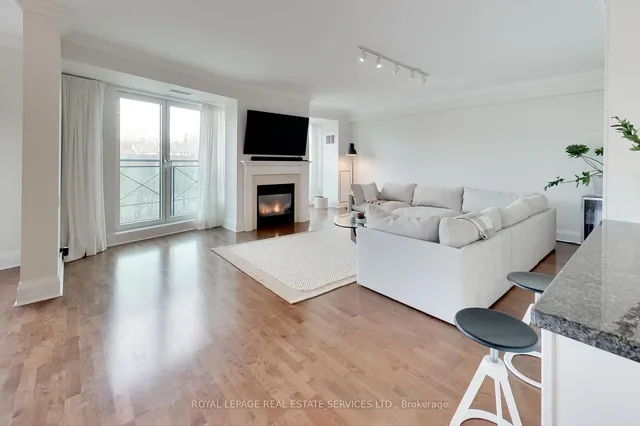 Additional image 21 of 20 Scrivener Sq Unit 313