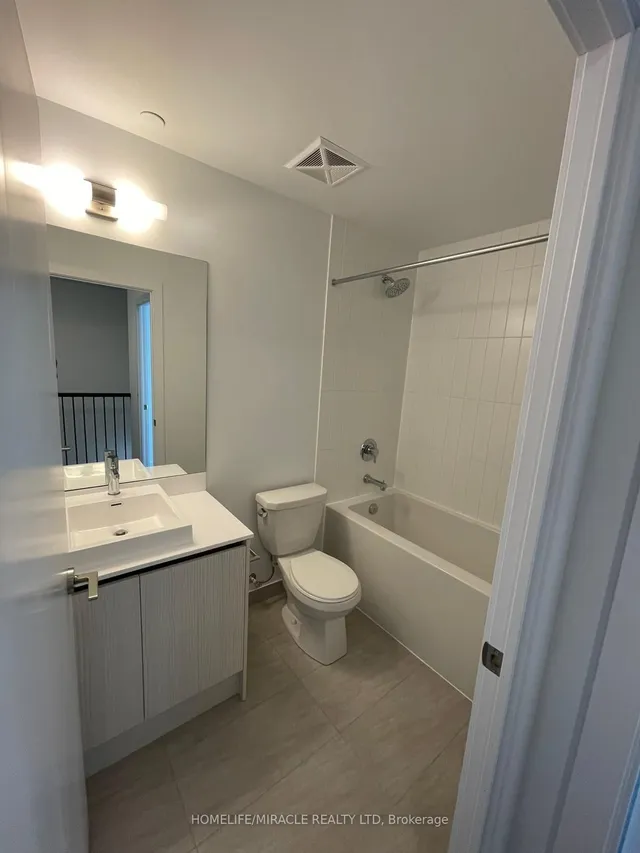 Additional image 10 of 251 Manitoba St Unit 137