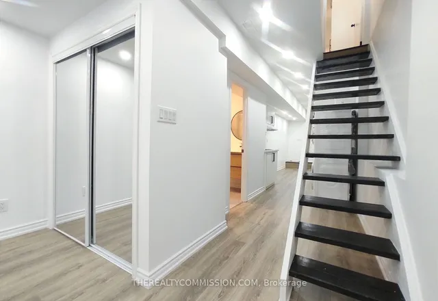 Additional image 27 of 613 Dufferin St