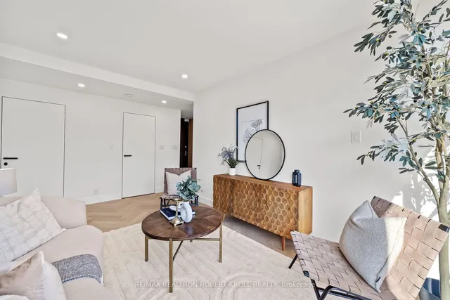 Additional image 20 of 55A Avenue Rd Unit 602