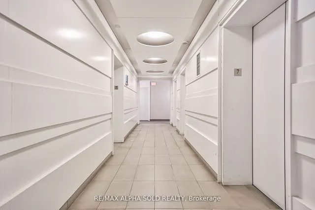 Additional image 6 of 12 York St Unit 707