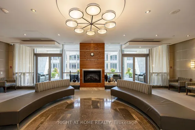 Additional image 24 of 763 Bay St Unit 1006