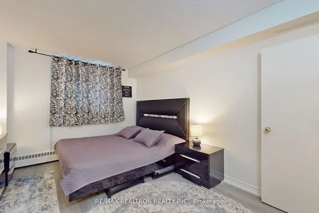 Additional image 19 of 3380 Eglinton Ave Unit 1411