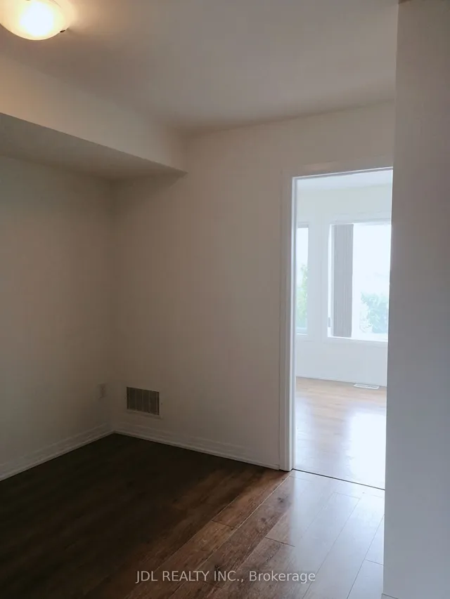 Additional image 27 of 225 Downsview Park Blvd