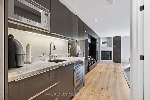 Additional image 30 of 35 Thelma Ave