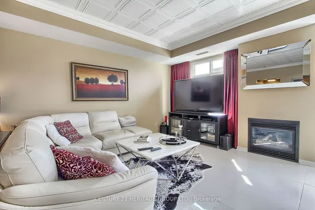 Additional image 15 of 550 Front St Unit PH6