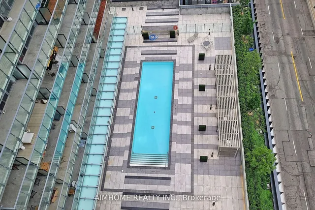 Additional image 36 of 1 Gloucester St Unit 1815