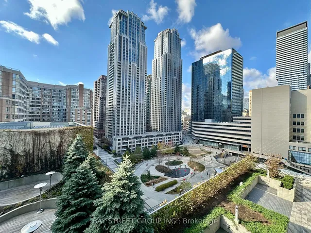 Additional image 3 of 386 Yonge St Unit 720