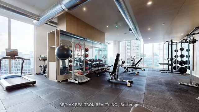 Additional image 34 of 135 East Liberty St Unit 2012