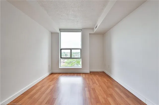 Additional image 9 of 725 King St Unit 901
