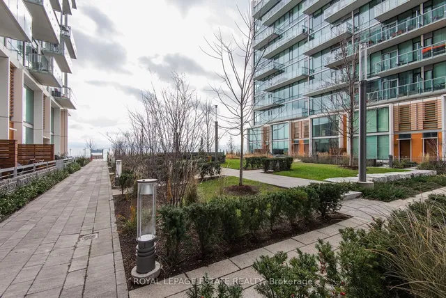 Additional image 34 of 39 Queens Quay Unit 329