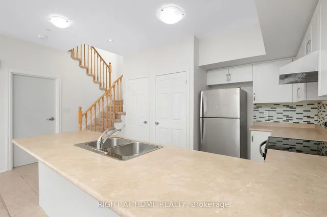 Additional image 8 of 1 Eaton Park Lane Unit 20