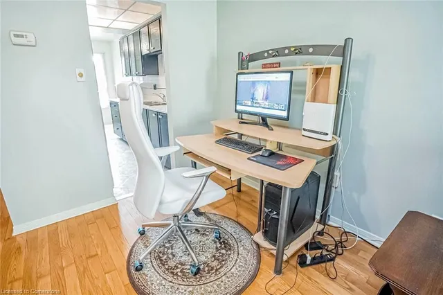 Additional image 14 of 102 Pennyhill Dr