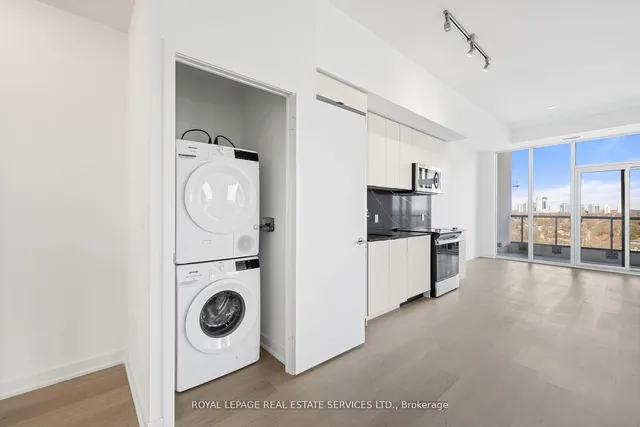 Additional image 20 of 859 The Queensway Unit 1106