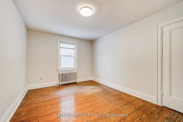 Additional image 21 of 996-998 Avenue Rd