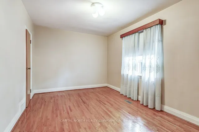 Additional image 11 of 2 Rollet Dr