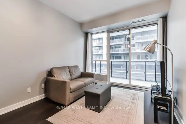 Additional image 11 of 1030 King St Unit 431