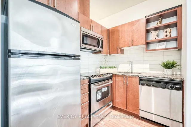 Additional image 20 of 96 St Patrick St Unit 103