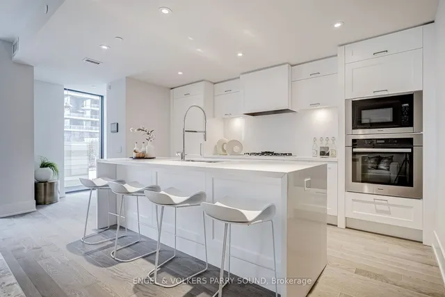 Additional image 12 of 118 Merchants' Wharf Unit 104