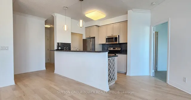 Additional image 15 of 2121 Lakeshore Blvd Unit 2205