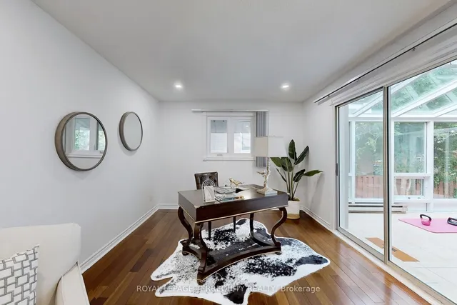 Additional image 4 of 219 Dunview Ave