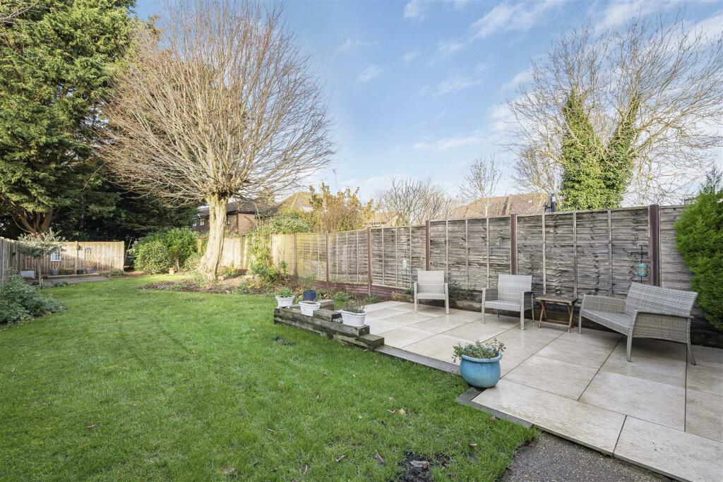 Additional image 25 of Roe Green Lane, Hatfield