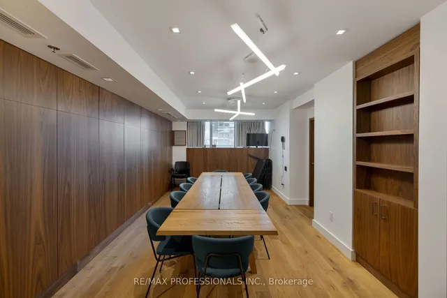 Additional image 34 of 81 Navy Wharf Crt Unit 302