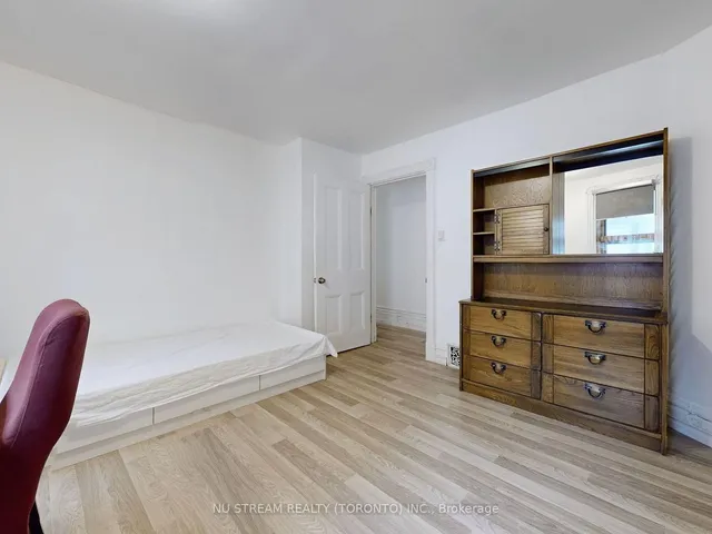 Additional image 18 of 23 Ross St