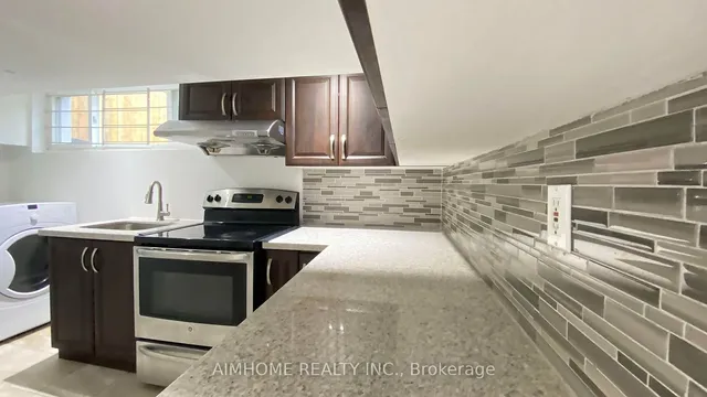 Additional image 31 of 63 Bowerbank Dr