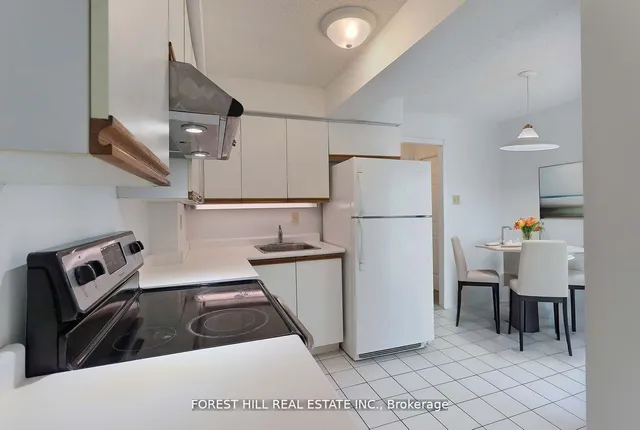 Additional image 10 of 2112 Queen St Unit 34