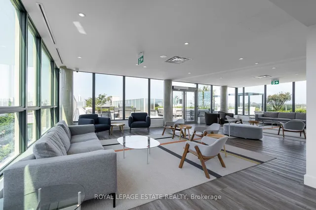 Additional image 32 of 154 Logan Ave