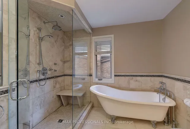 Additional image 21 of 47 Laurel Ave