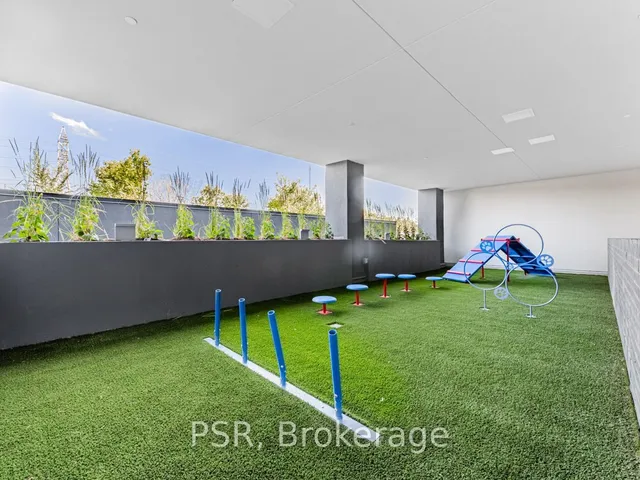 Additional image 28 of 500 Dupont St Unit 716