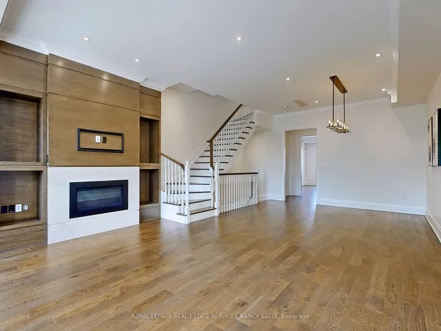 Additional image 5 of 2460B Bayview Ave