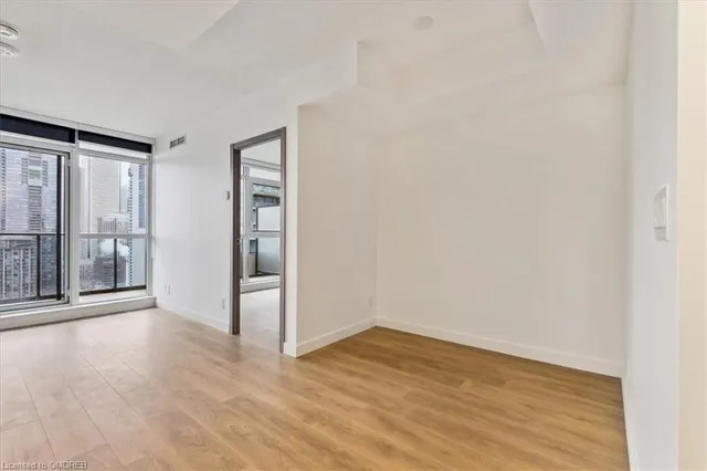 Additional image 17 of 38 Widmer St Unit 4302