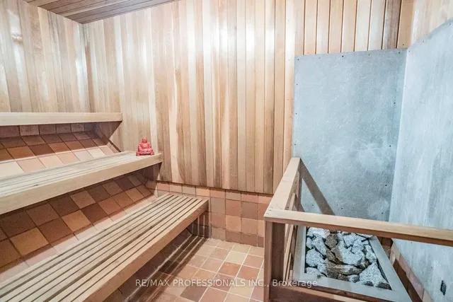 Additional image 39 of 395 Markland Dr