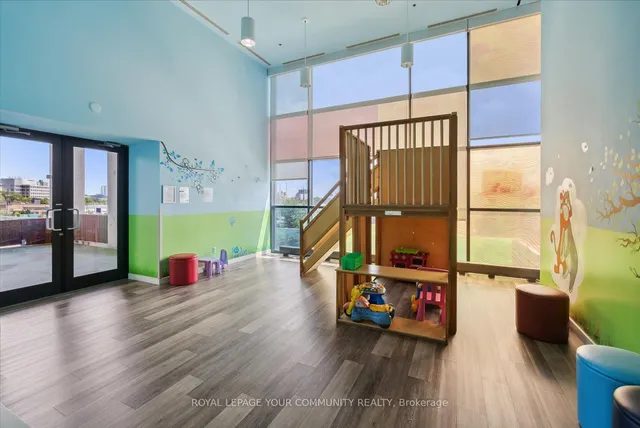 Additional image 29 of 33 Singer Crt Unit TH5