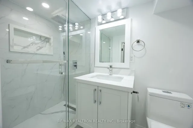 Additional image 37 of 376 Northcliffe Blvd