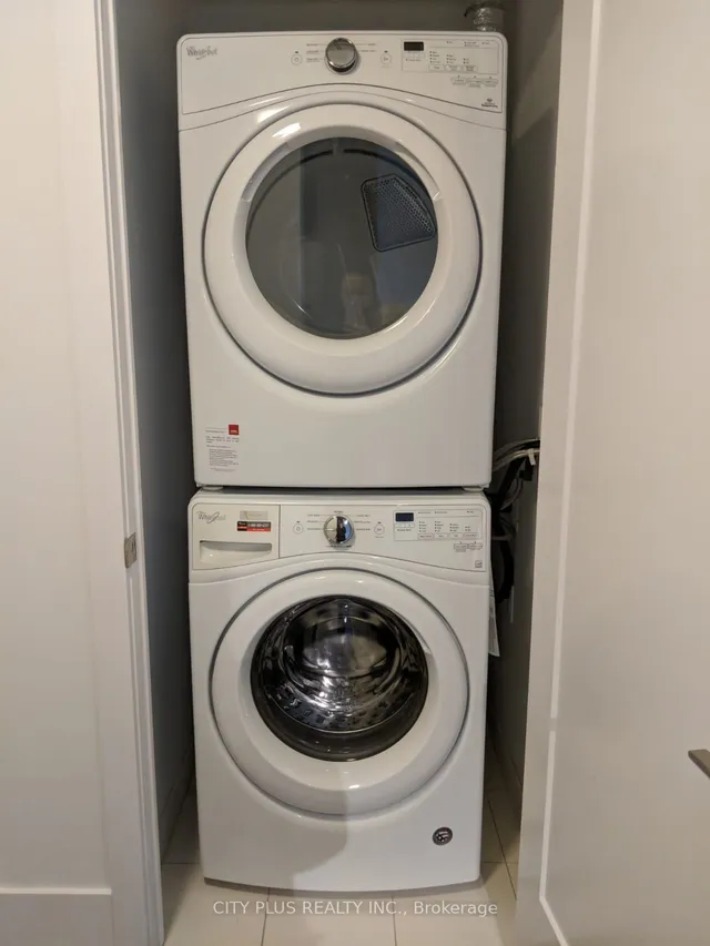 Additional image 12 of 15 Merchants' Wharf Unit 841