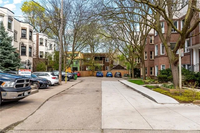 Additional image 36 of 9 Humewood Dr Unit Bldg 1