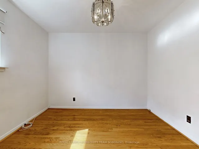 Additional image 22 of 10 Bengal Crt