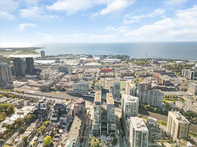 Additional image 27 of 36 Lisgar St Unit 2017 W