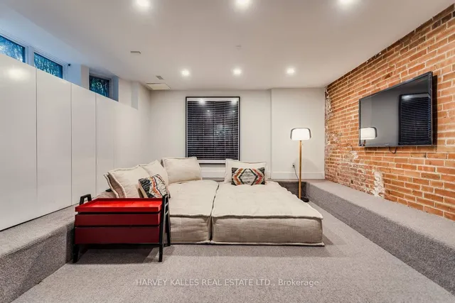 Additional image 34 of 11 Shorncliffe Ave